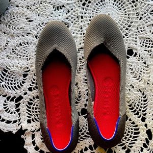 Rothy’s Charcoal flats
